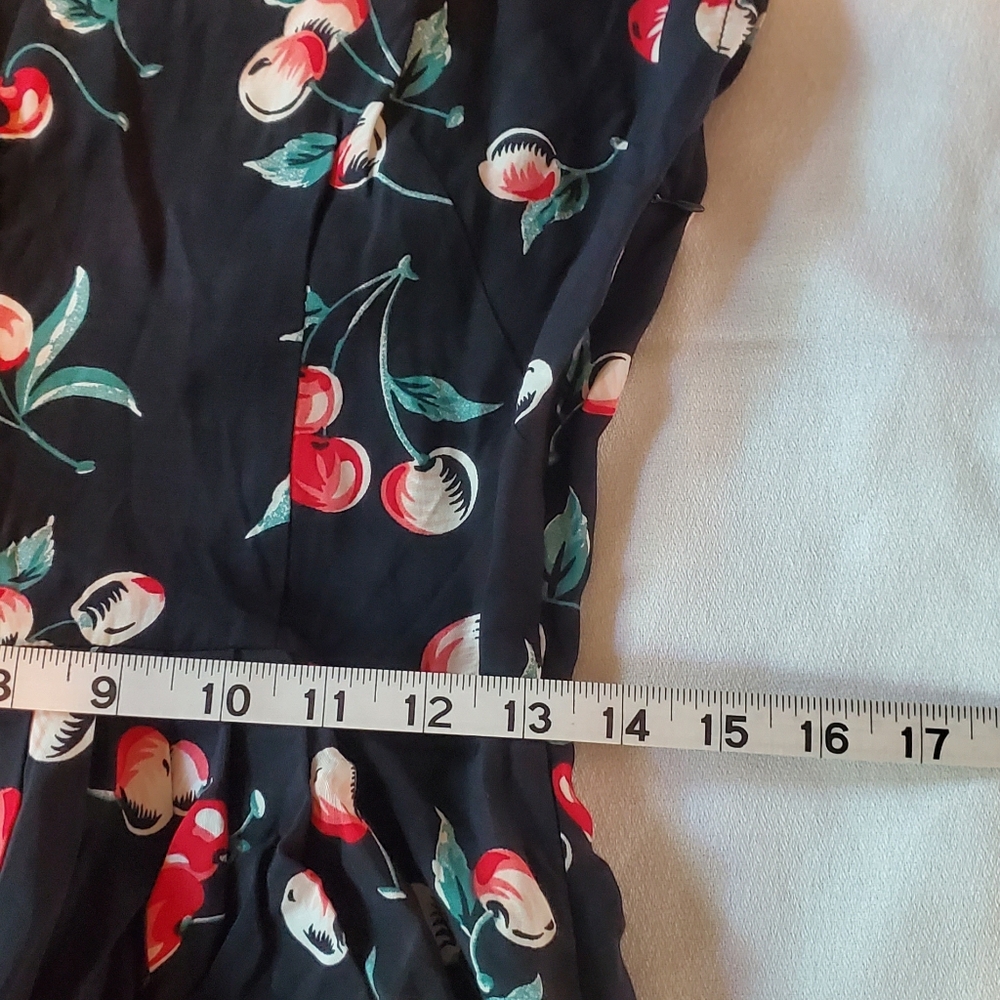 Trashy Diva Sz 6 Sadie Bustle in Cherries - Picture 11 of 12